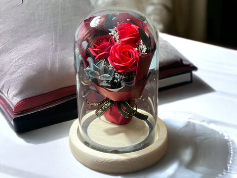 Mini flower bouquet in glass dome with LED